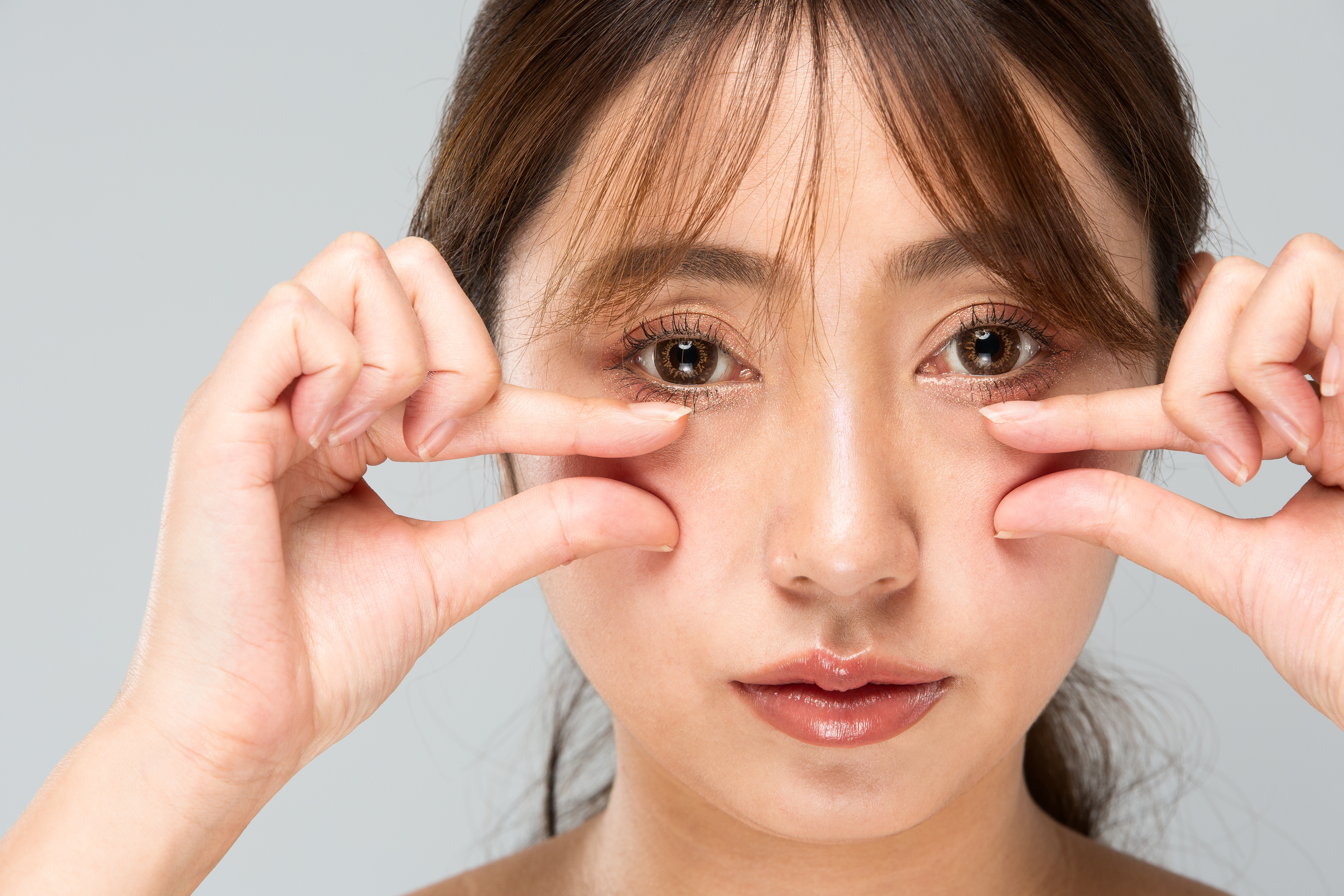 【大阪】目の下のたるみ取りのおすすめ美容外科9選！名医・口コミ・費用も紹介